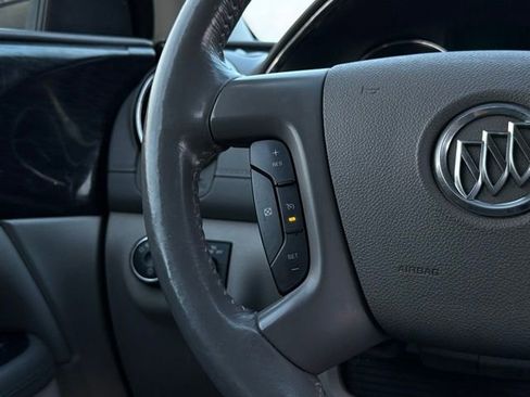 Used 2017 Buick Enclave Convenience image 9