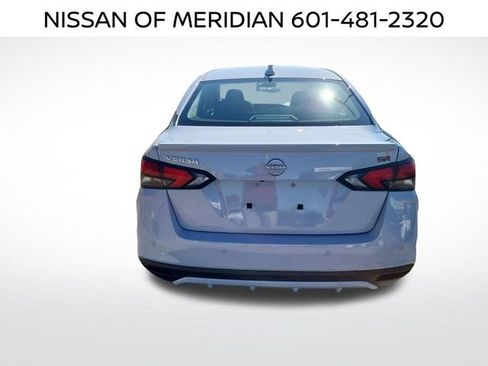 New 2025 Nissan Versa SR w/ Trunk Package image 4