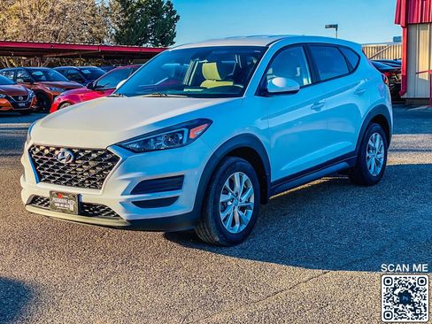 Used 2020 Hyundai Tucson SE image 4