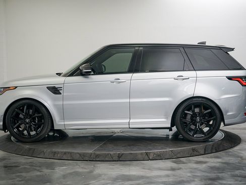 Used 2022 Land Rover Range Rover Sport SVR image 2