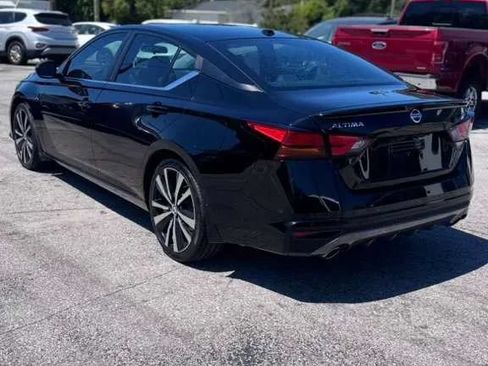Used 2021 Nissan Altima 2.5 SR FWD image 5