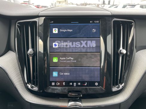 Used 2025 Volvo XC60 B5 Plus image 48