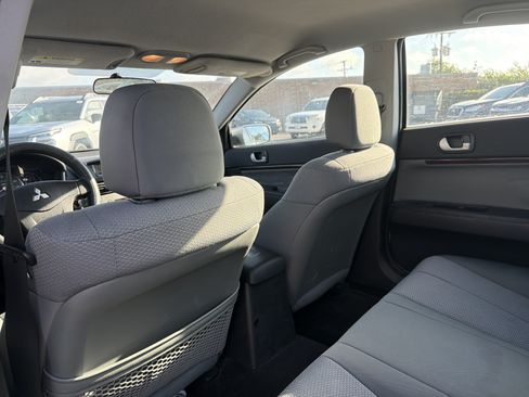 Used 2011 Mitsubishi Galant ES FWD image 18