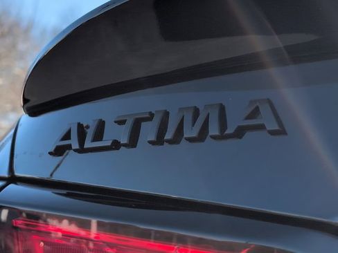 Used 2022 Nissan Altima 2.5 SR w/ Midnight Edition Package image 31