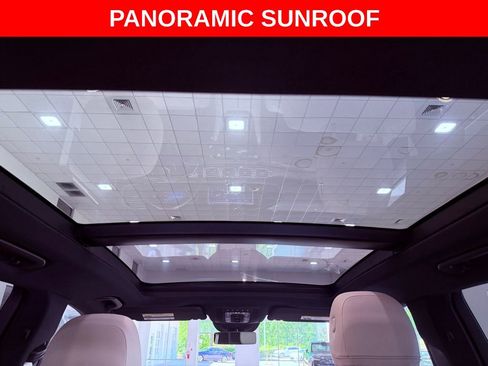 Used 2024 Mercedes-Benz GLE 350 4MATIC image 9