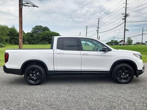 Certified 2026 Honda Ridgeline Black Edition image 7