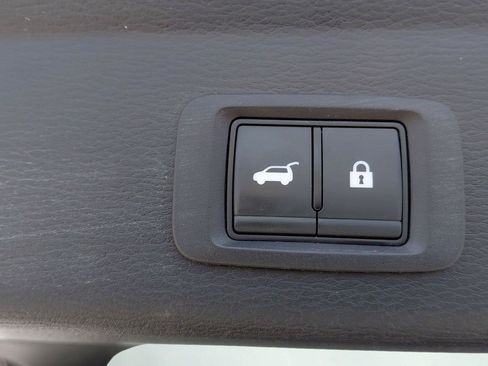 Used 2024 Mitsubishi Outlander SE AWD/4WD image 24
