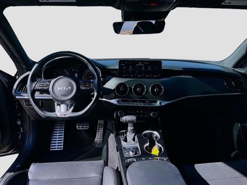 Used 2022 Kia Stinger GT-Line image 26