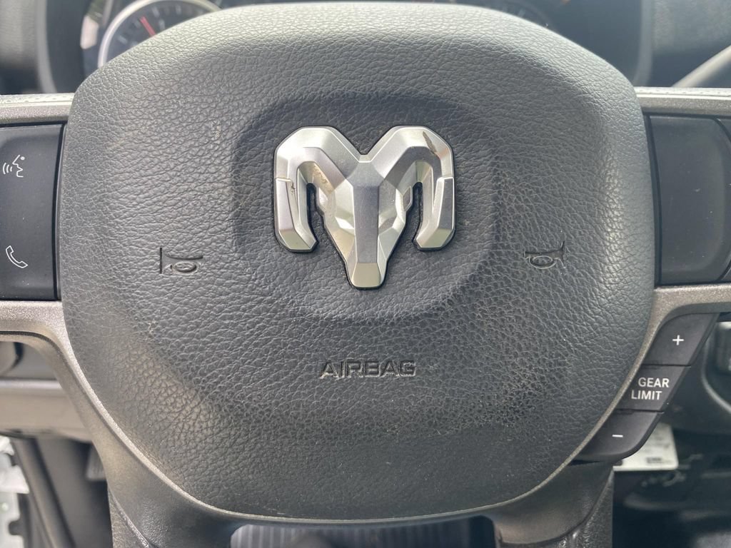 Used 2024 RAM 5500 Tradesman w/ Chrome Appearance Group AWD/4WD image 20