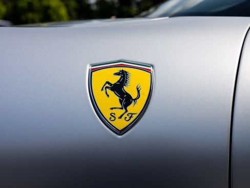 Used 2022 Ferrari Roma RWD image 6