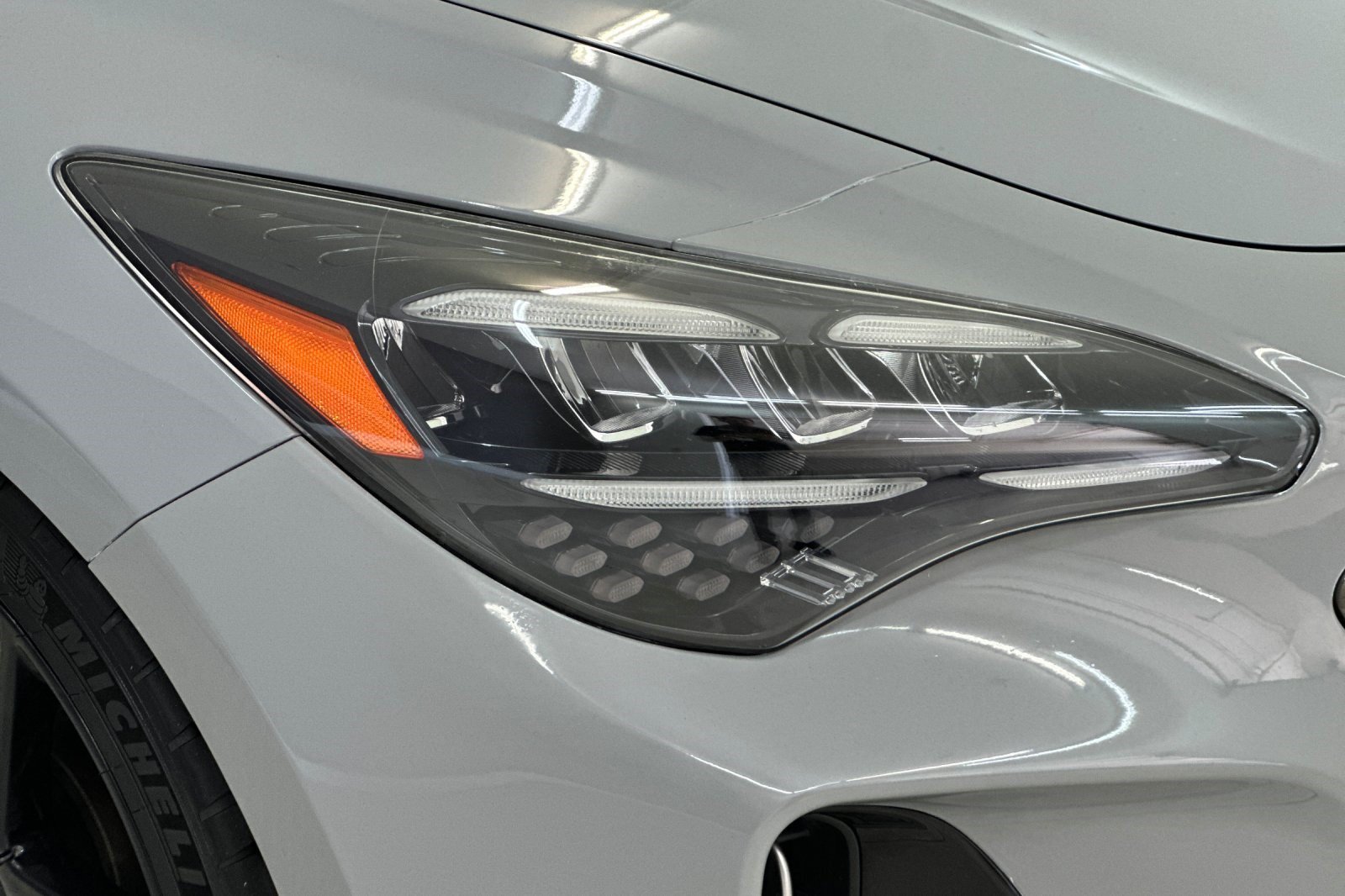 Used 2022 Kia Stinger GT1 RWD image 11