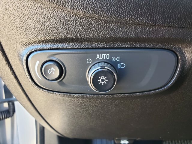 Used 2020 Chevrolet Equinox LT FWD image 14