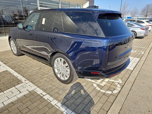 Certified 2023 Land Rover Range Rover SE image 7