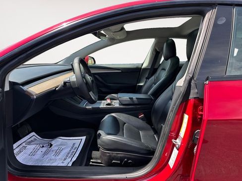 Used 2023 Tesla Model 3 Standard Range RWD image 9
