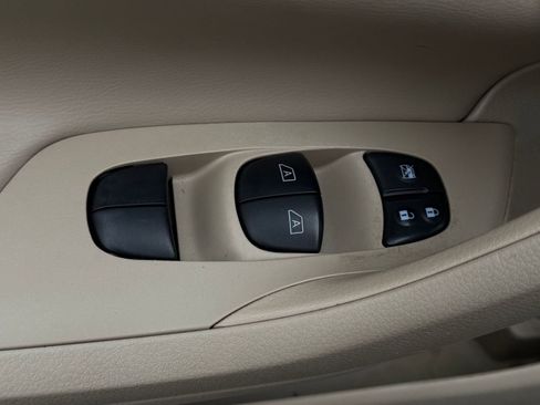 Used 2016 Nissan Altima 2.5 SL w/ Moonroof Package image 20