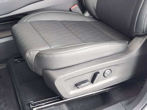 New 2026 Nissan Murano Platinum AWD/4WD image 18