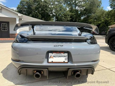 Used 2023 Porsche 718 Cayman GT4 RWD image 10
