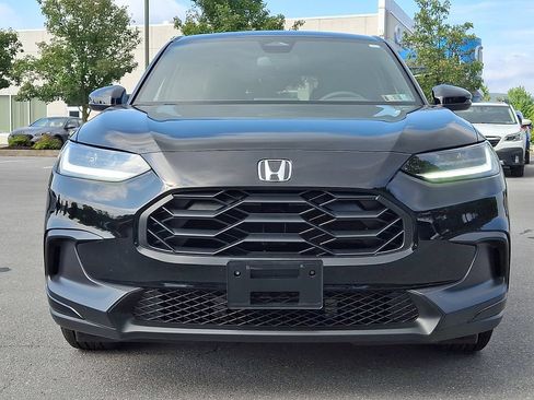 Used 2025 Honda HR-V Sport image 4