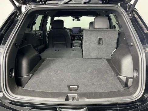 Used 2024 Chevrolet Blazer RS w/ Enhanced Convenience Package image 27