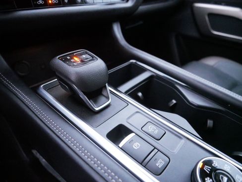 Certified 2025 Nissan Pathfinder Platinum w/ Cargo Package image 24