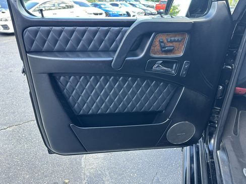 Used 2014 Mercedes-Benz G 63 AMG 4MATIC image 27