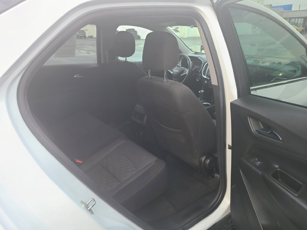 Used 2019 Chevrolet Equinox LT FWD image 15