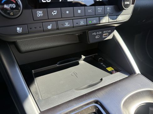 New 2026 Subaru Outback Touring XT image 30