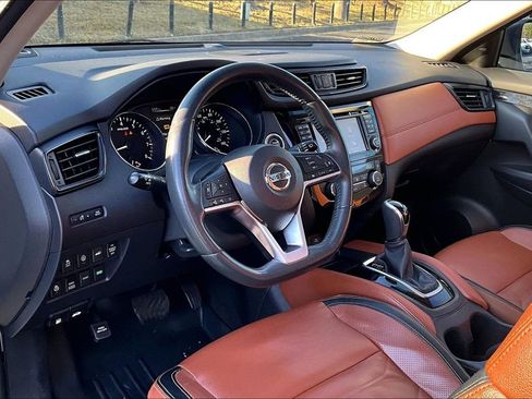 Used 2017 Nissan Rogue SL w/ SL Premium Package AWD/4WD image 14