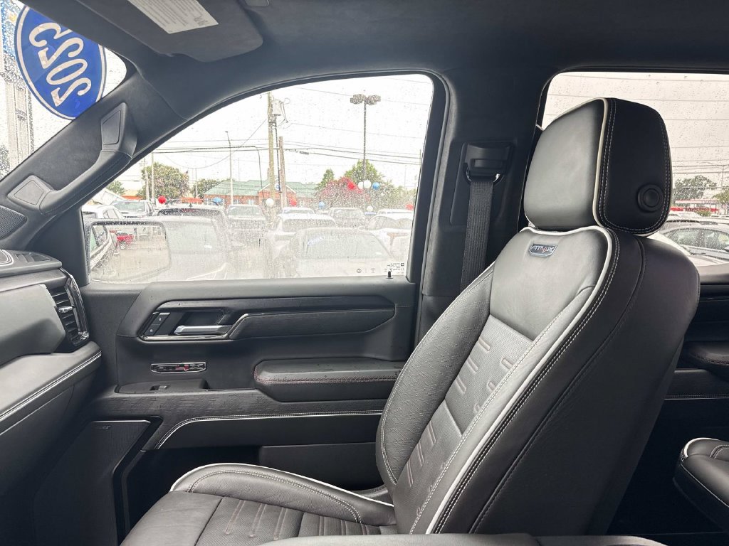 Used 2025 GMC Sierra 1500 AT4X AWD/4WD image 17