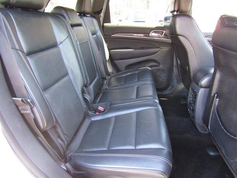 Used 2015 Jeep Grand Cherokee Overland image 42