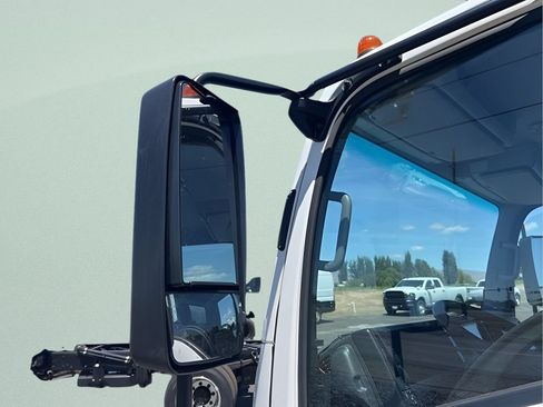 New 2024 Chevrolet Low Cab Forward RWD image 13