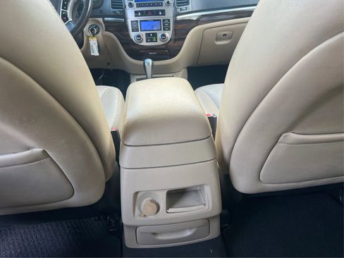 Used 2011 Hyundai Santa Fe Limited image 20