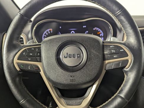 Used 2017 Jeep Grand Cherokee Limited AWD/4WD image 19