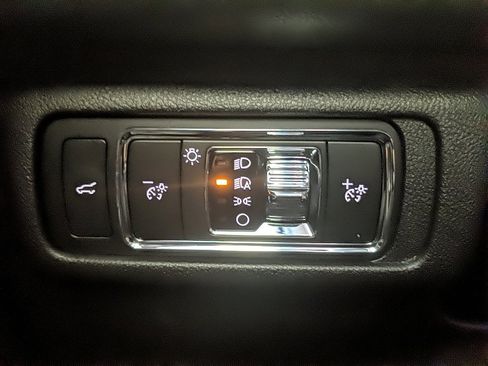 Certified 2022 Lincoln Corsair FWD w/ Equipment Group 101A image 22