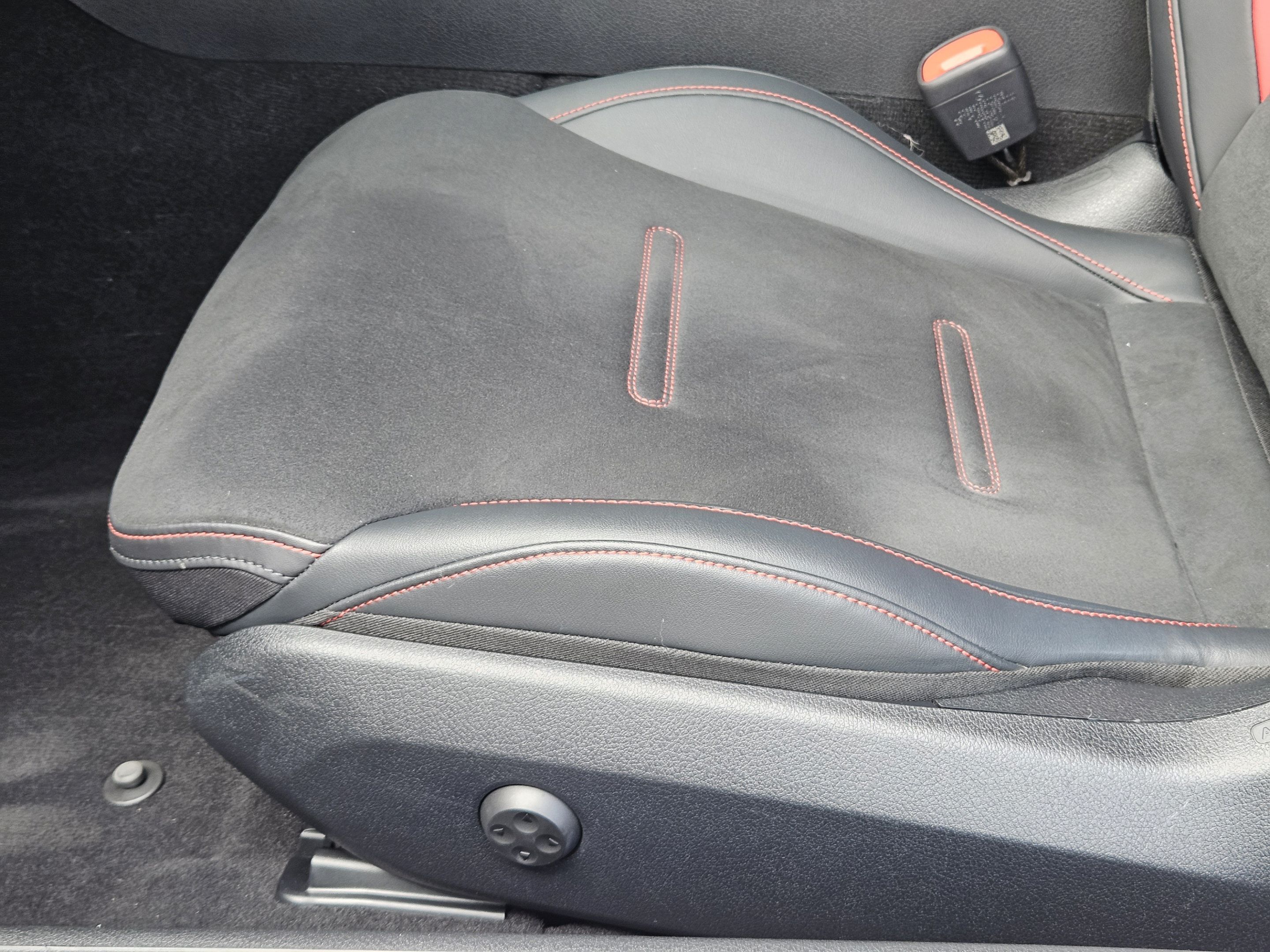 Certified 2024 Mercedes-Benz CLE 53 AMG 4MATIC image 26