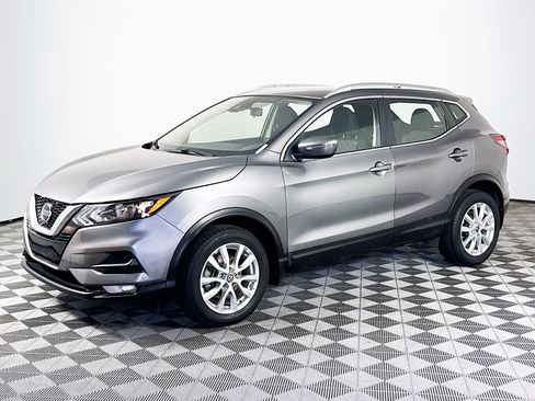 Used 2021 Nissan Rogue Sport SV AWD/4WD image 4