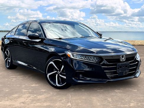 Used 2021 Honda Accord Sport image 3