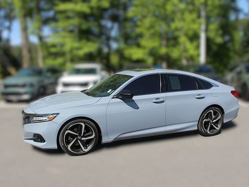 Used 2022 Honda Accord Sport image 4