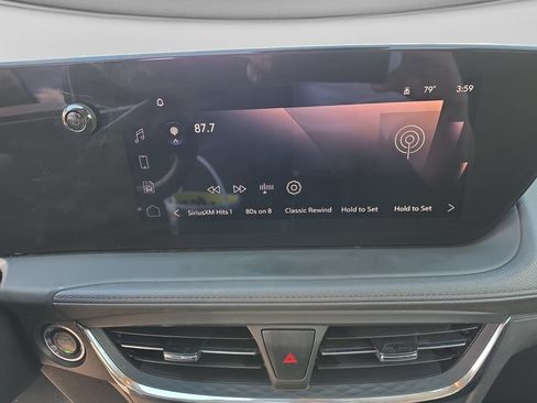 Used 2025 Buick Encore GX Preferred AWD/4WD image 25