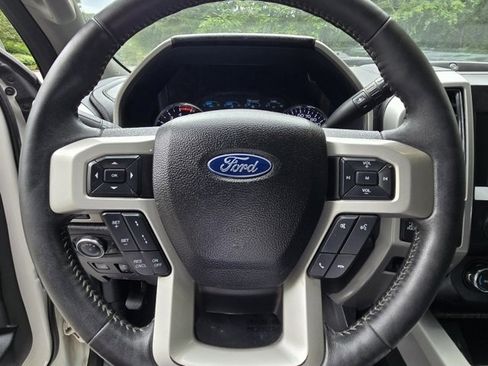 Used 2019 Ford F250 Lariat w/ Lariat Ultimate Package image 29