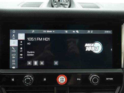 Certified 2026 Porsche Macan AWD/4WD image 18