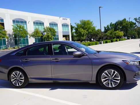 Used 2021 Honda Accord Hybrid image 8