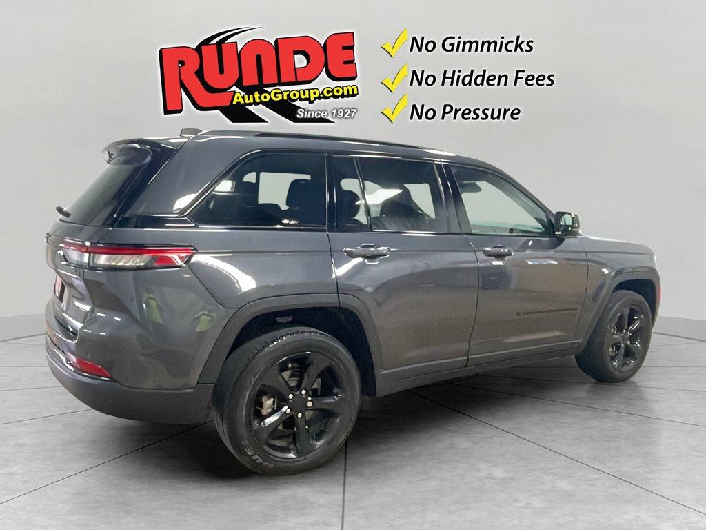 Used 2023 Jeep Grand Cherokee Altitude AWD/4WD image 6
