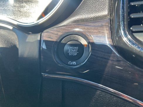 Certified 2021 Jeep Grand Cherokee Overland image 28