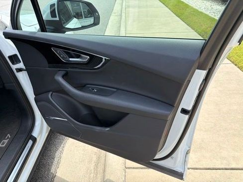 Used 2019 Audi Q7 3.0T Prestige AWD/4WD image 25