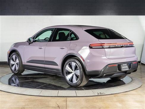 Used 2026 Porsche Macan Electric RWD image 3
