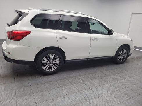 Used 2019 Nissan Pathfinder SV AWD/4WD image 10