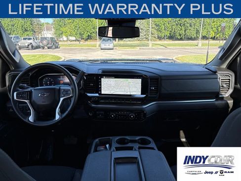 Used 2025 Chevrolet Silverado 2500 LT w/ Trail Boss Package AWD/4WD image 10