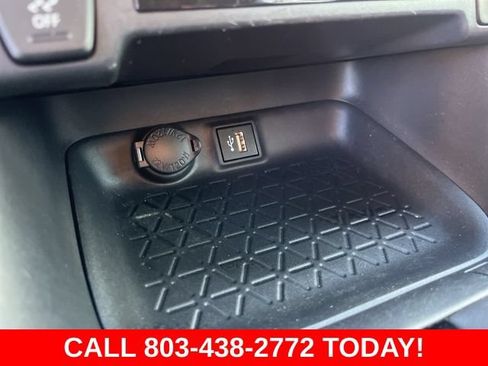 Used 2024 Toyota RAV4 LE AWD/4WD image 24