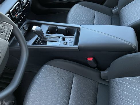 New 2026 Nissan Sentra SV image 31